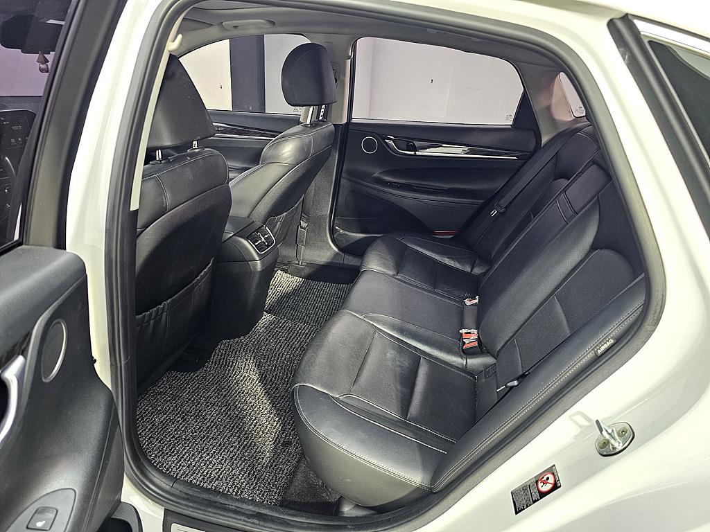 HYUNDAI Grandeur - Vista 9