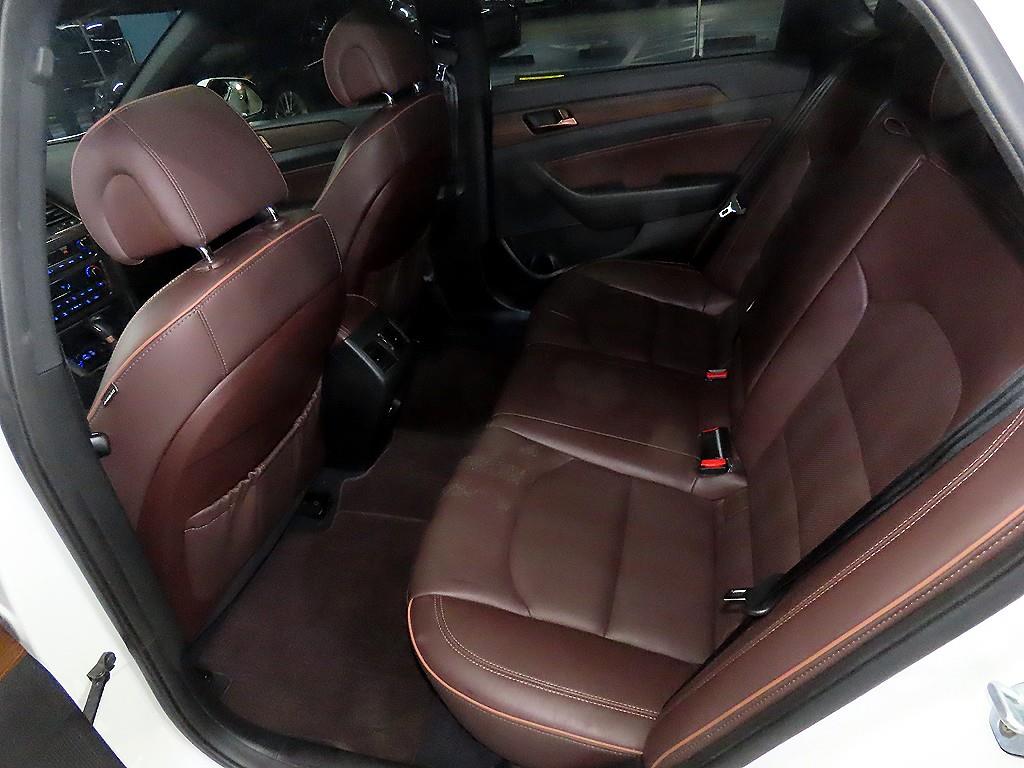 HYUNDAI Sonata - Vista 7