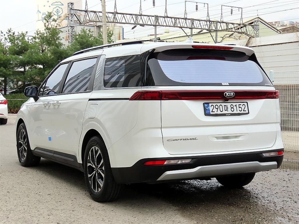 KIA Carnival - Vista 3