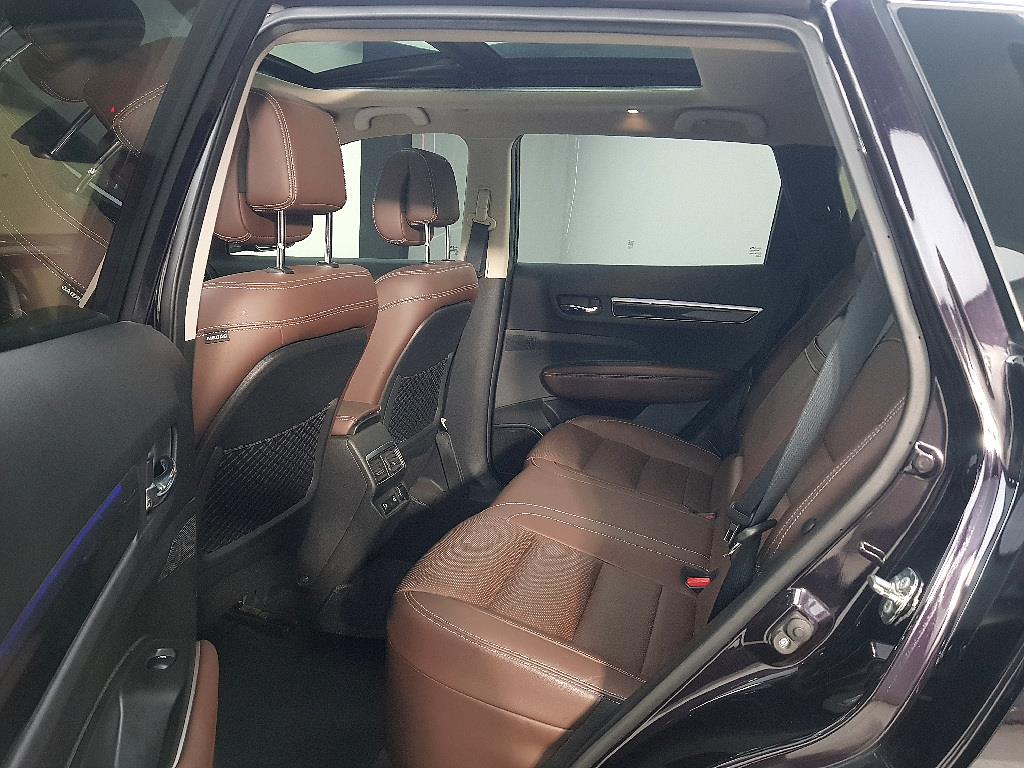 SAMSUNG QM6 - Vista 9