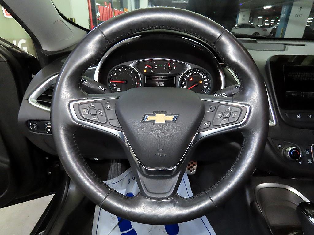 Chevrolet Malibu - Vista 8