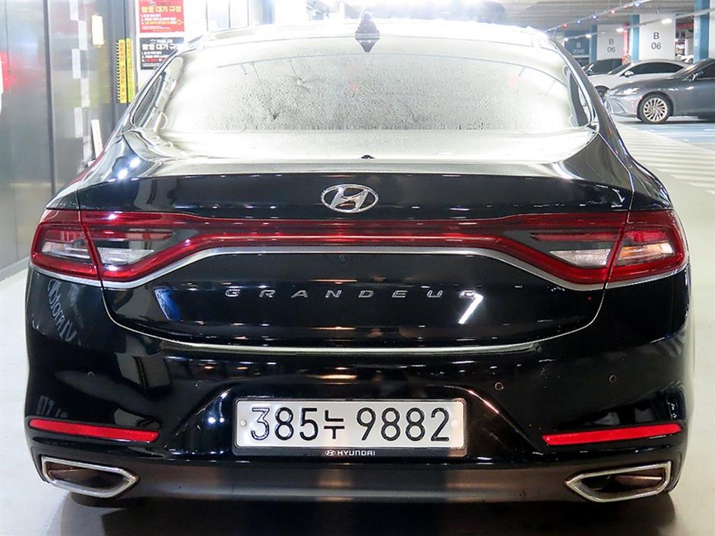 HYUNDAI Grandeur - Vista 5