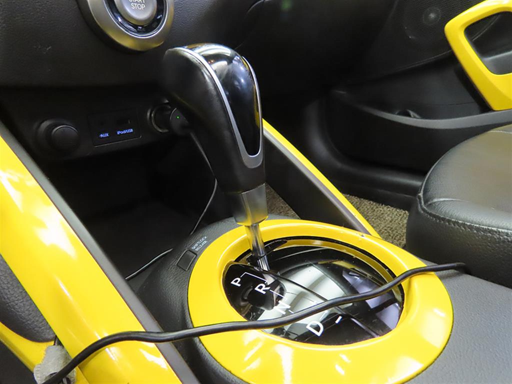 HYUNDAI Veloster - Vista 11