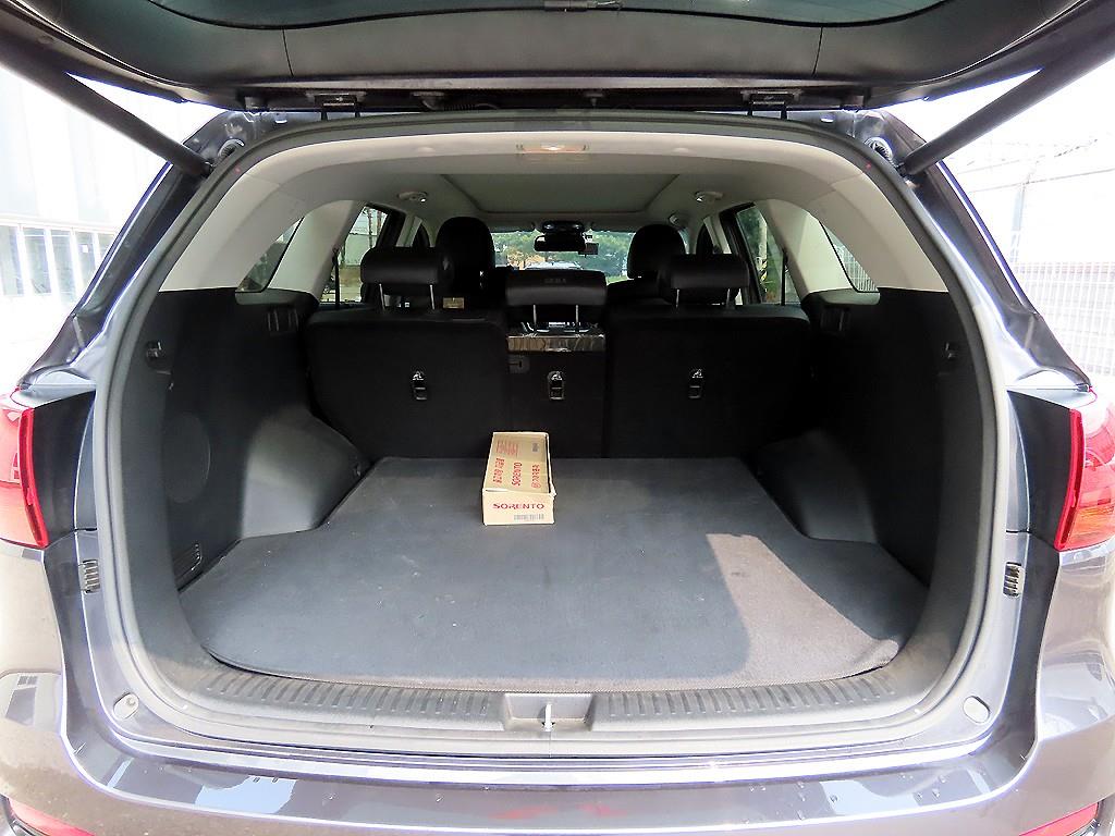 KIA Sorento 2020 Gris - Importación desde Corea - HF Imports Iquique - Foto 17