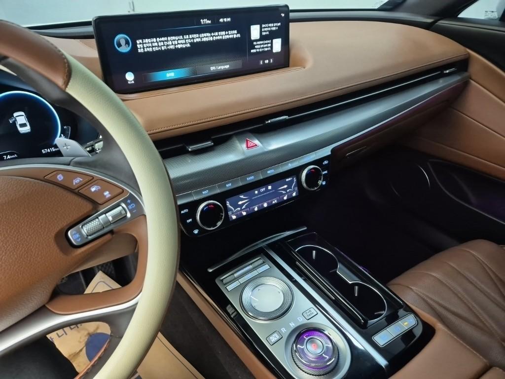 Genesis G80 - Vista 10