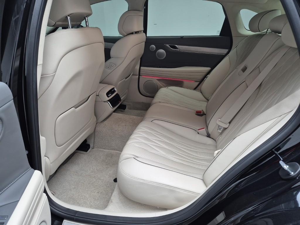 Genesis G80 - Vista 11