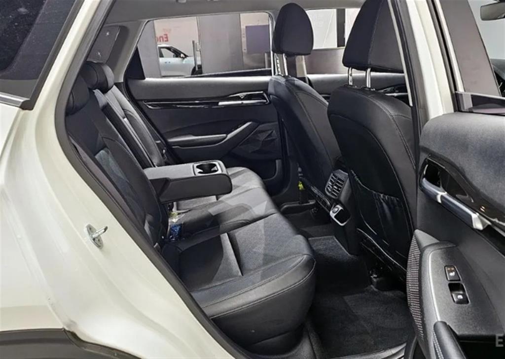 KIA Seltos - Vista 12