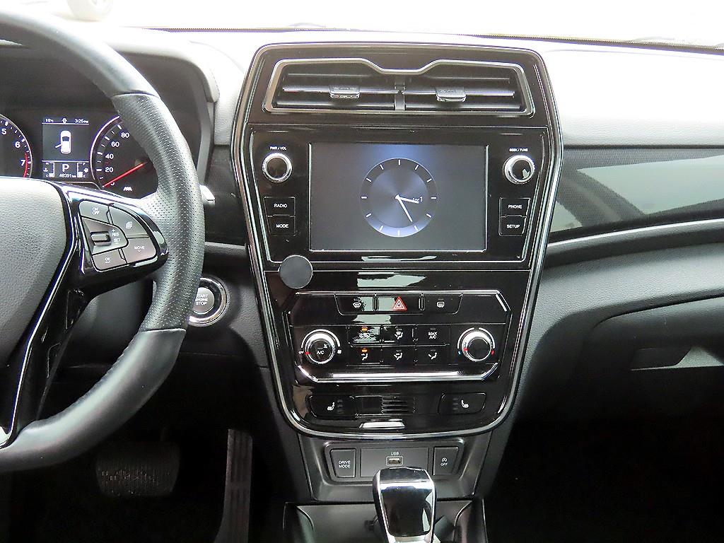 Ssangyong Tivoli - Vista 10