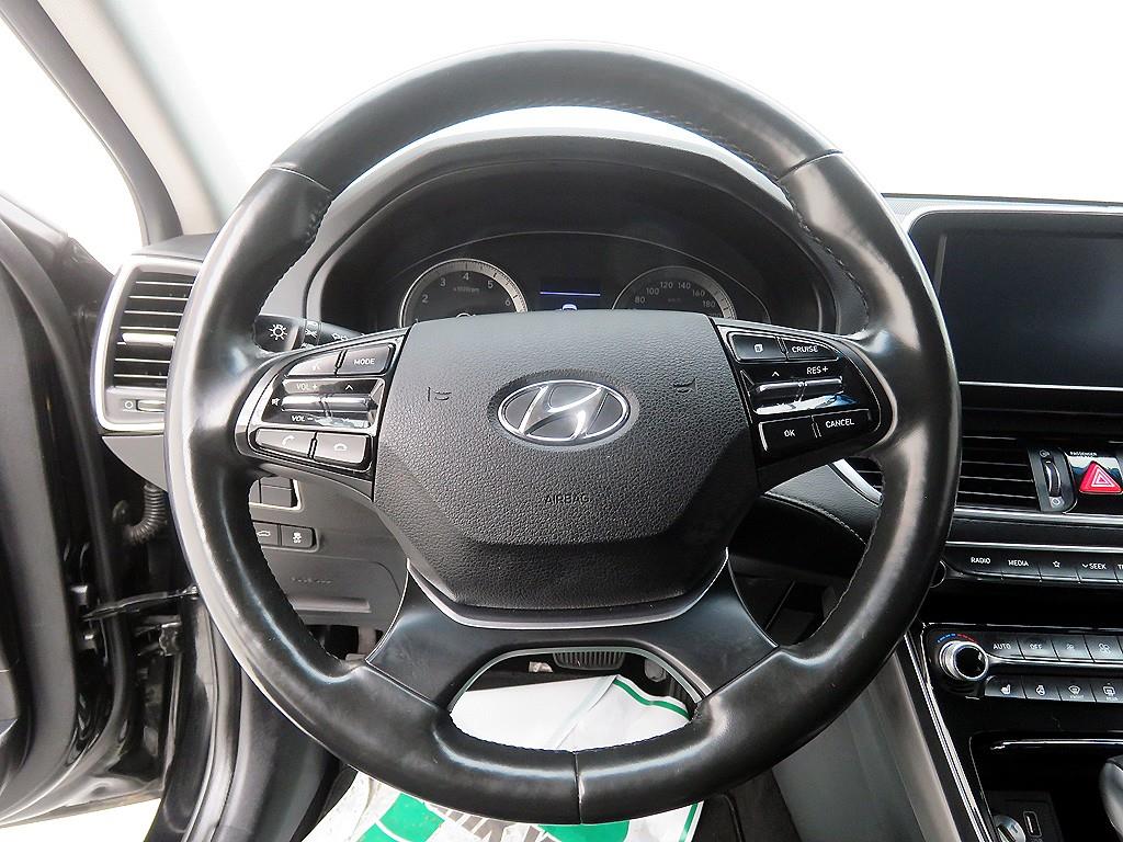 HYUNDAI Grandeur - Vista 10