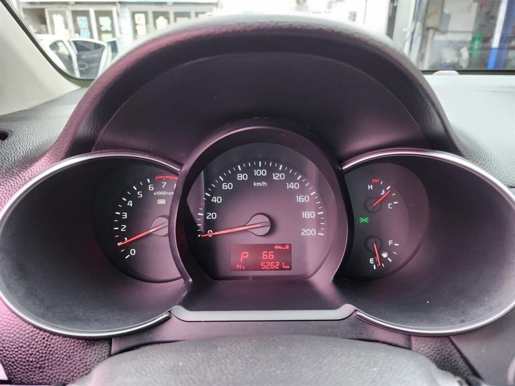 KIA Morning - Vista 8