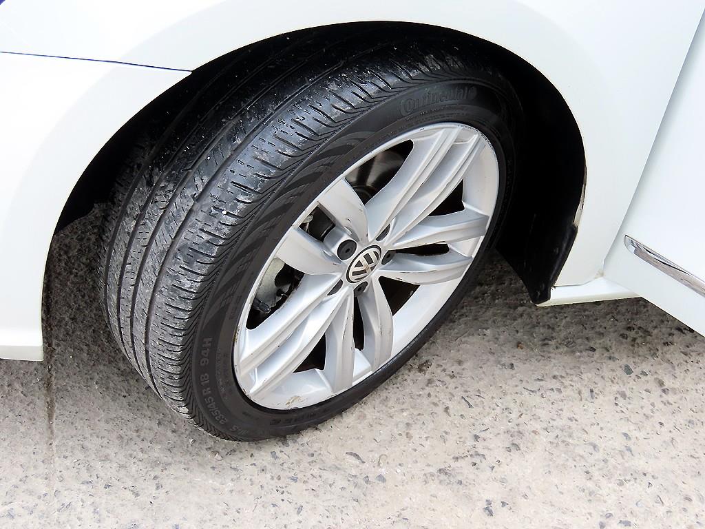 Volkswagen Passat 2018 Blanco - Importación desde Corea - HF Imports Iquique - Foto 19