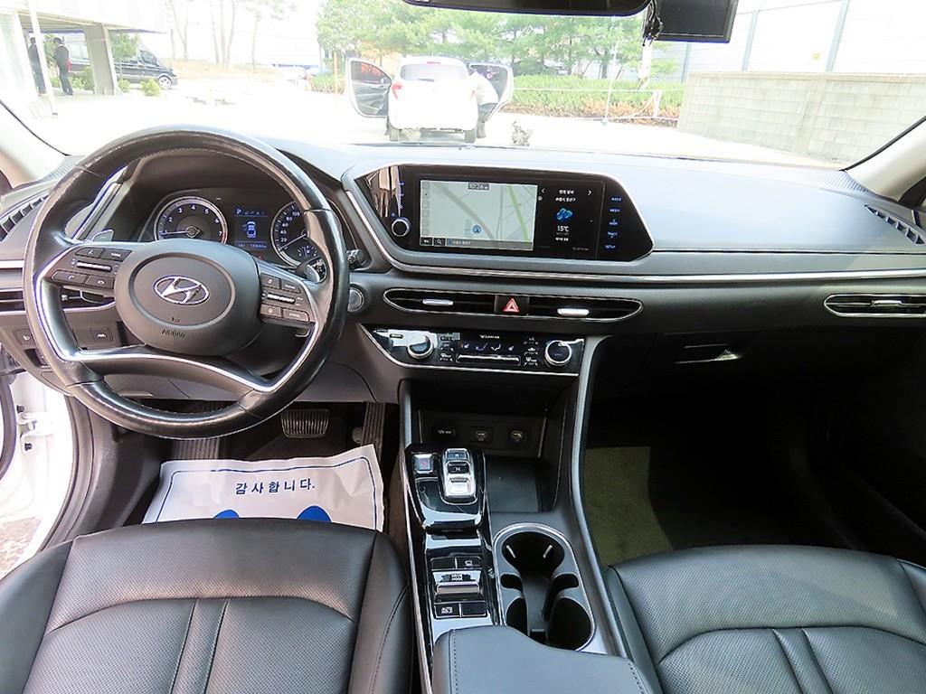 HYUNDAI Sonata - Vista 7