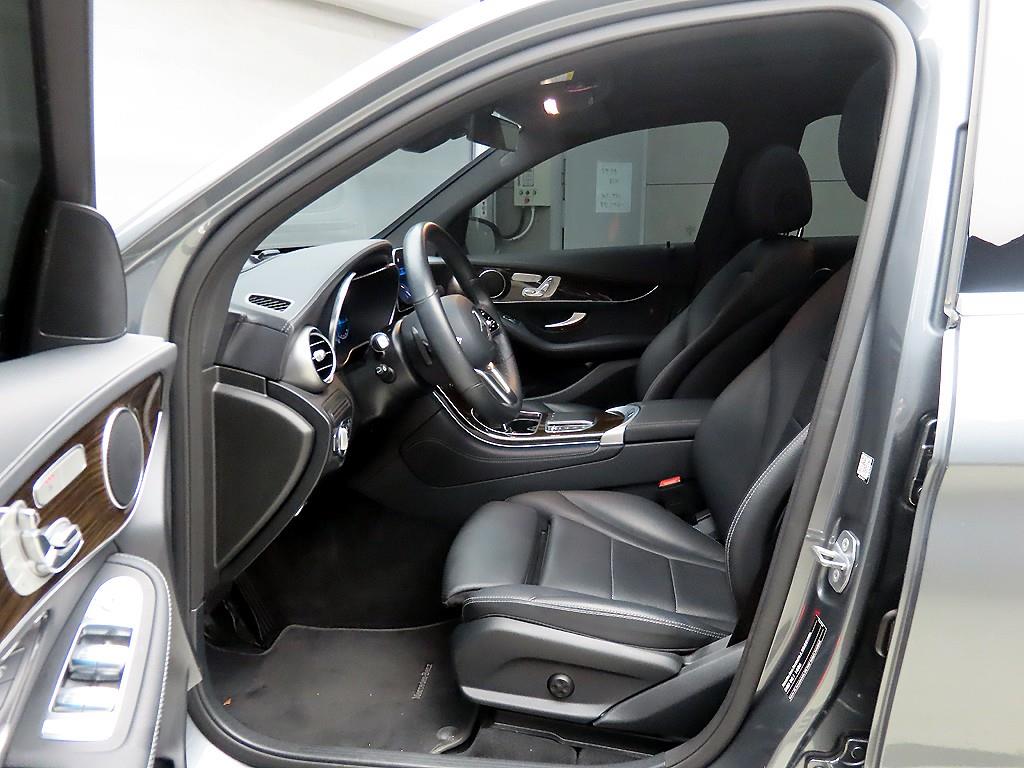 Mercedes Benz GLC Class - Vista 5