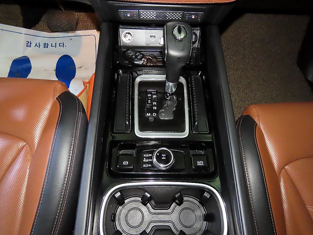 Ssangyong Rexton - Vista 12