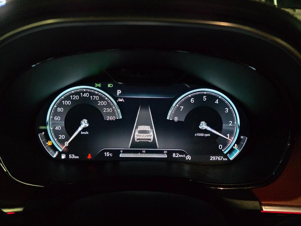 Genesis GV70 - Vista 7