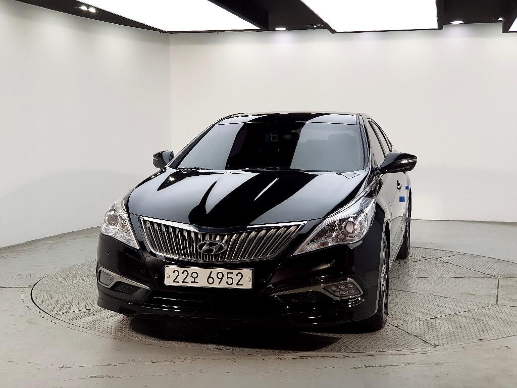 HYUNDAI Grandeur - Vista 2