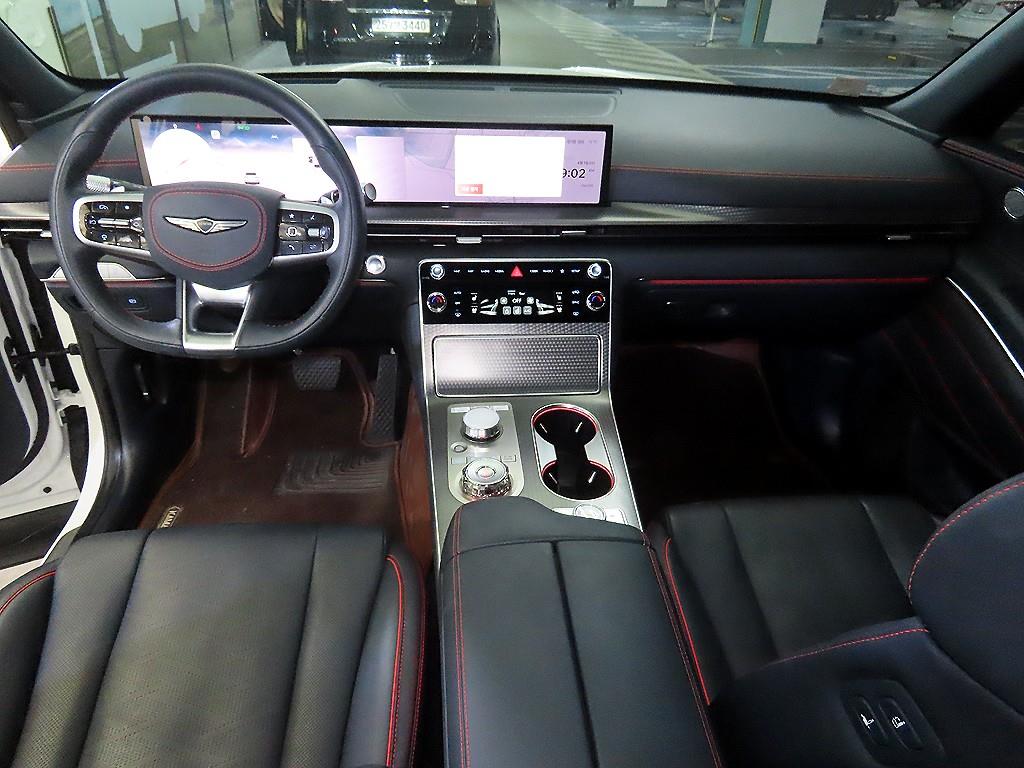 Genesis GV80 - Vista 10