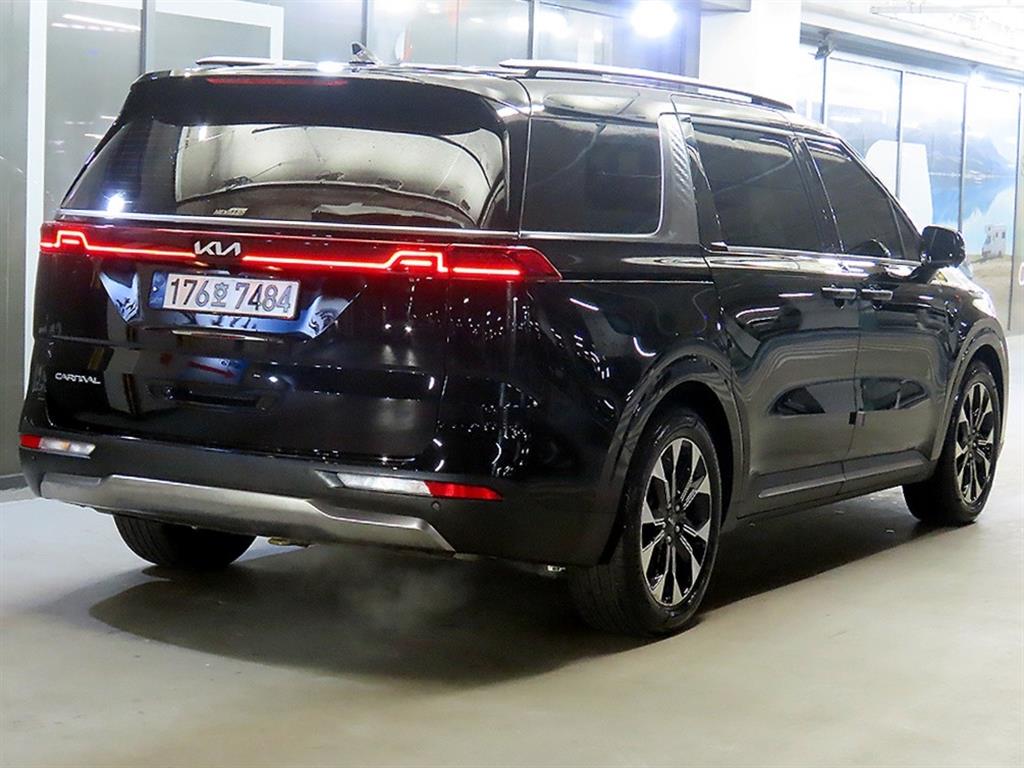 KIA Carnival - Vista 4