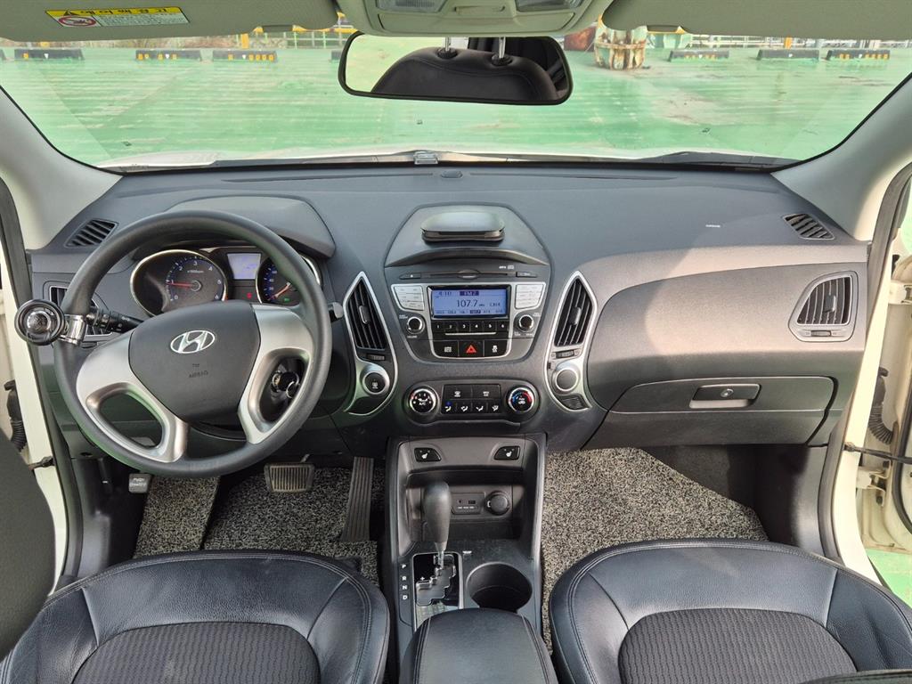 HYUNDAI Tucson - Vista 5