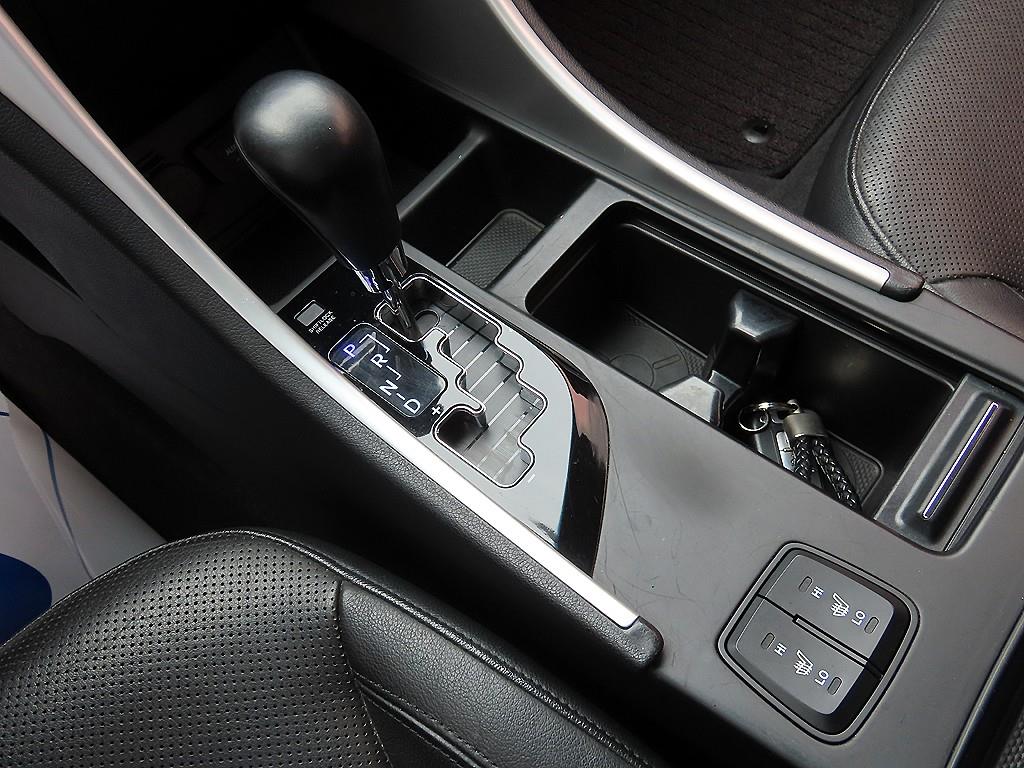 HYUNDAI Sonata - Vista 10