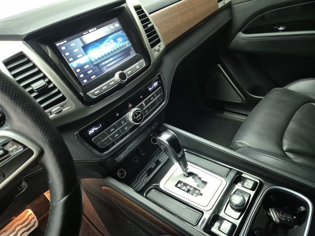 Ssangyong Rexton - Vista 9