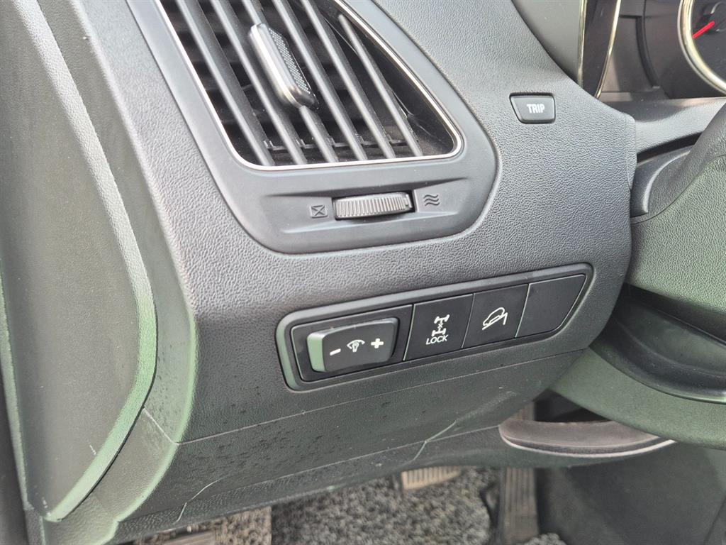 HYUNDAI Tucson 2011 Blanco - Importación desde Corea - HF Imports Iquique - Foto 15