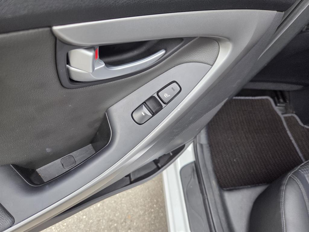 HYUNDAI Avante - Vista 8