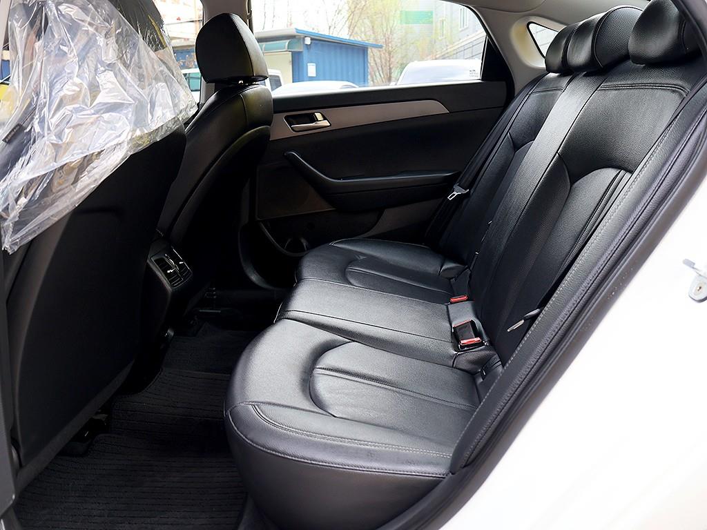 HYUNDAI Sonata 2018 Blanco - Importación desde Corea - HF Imports Iquique - Foto 13