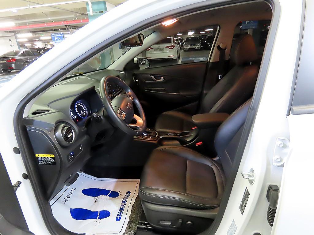 HYUNDAI Kona - Vista 6