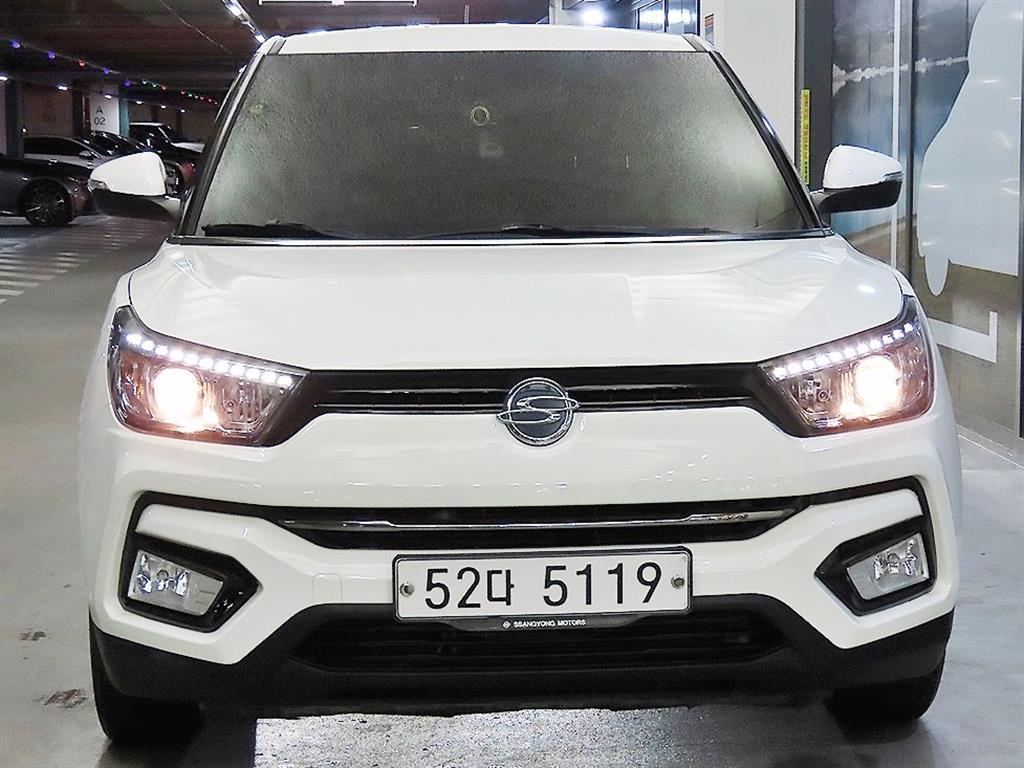 Ssangyong Tivoli - Vista 2