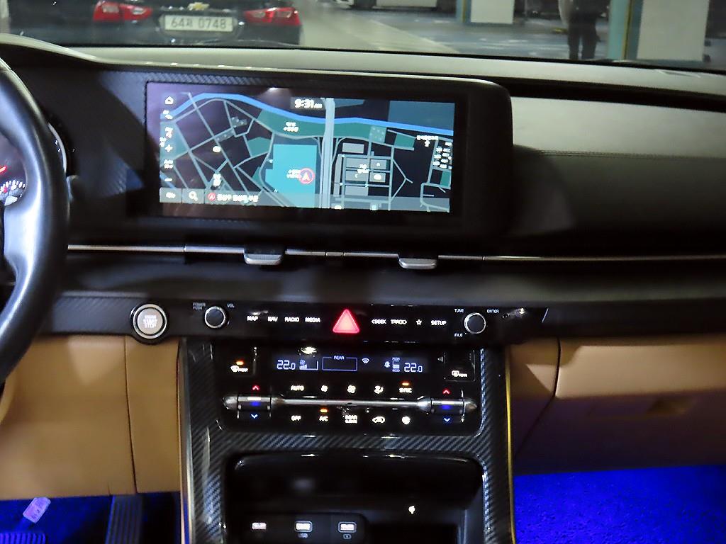 KIA Carnival - Vista 11