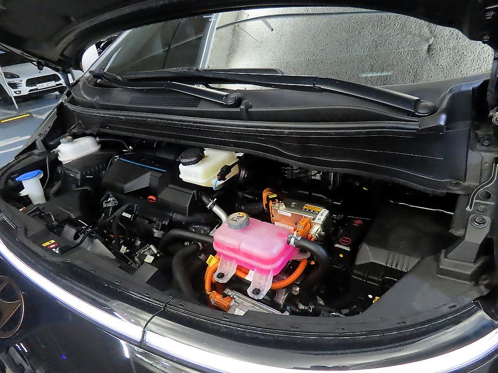 HYUNDAI Staria 2025 Negro - Importación desde Corea - HF Imports Iquique - Foto 19