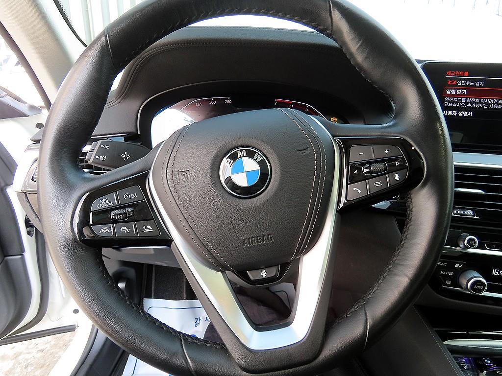 BMW 5 Series - Vista 8