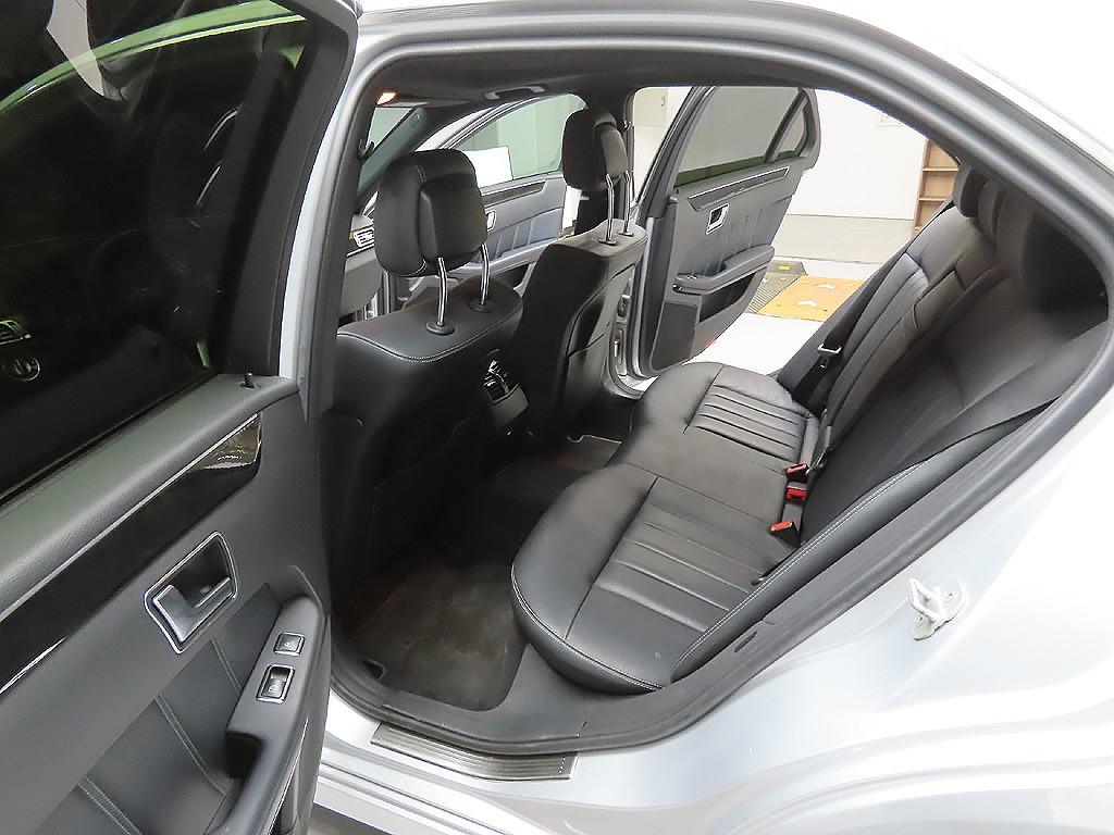 Mercedes Benz E class 2014 Gris - Importación desde Corea - HF Imports Iquique - Foto 8