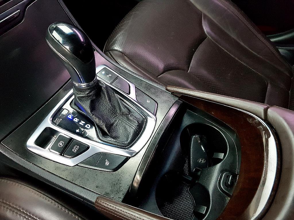 HYUNDAI Grandeur - Vista 12