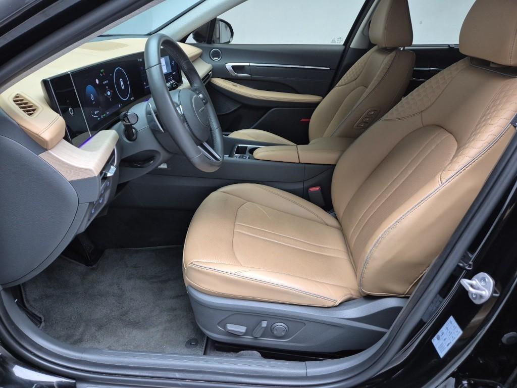 HYUNDAI Sonata - Vista 12