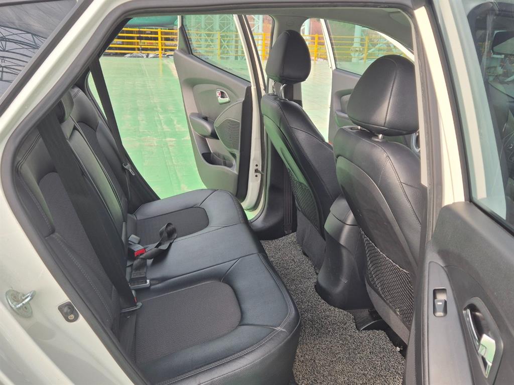 HYUNDAI Tucson - Vista 8