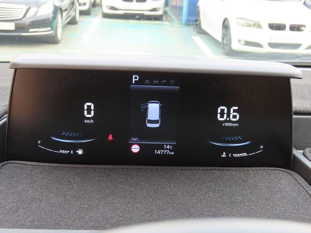 HYUNDAI Staria - Vista 9