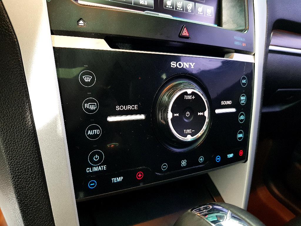 Ford Explorer - Vista 12