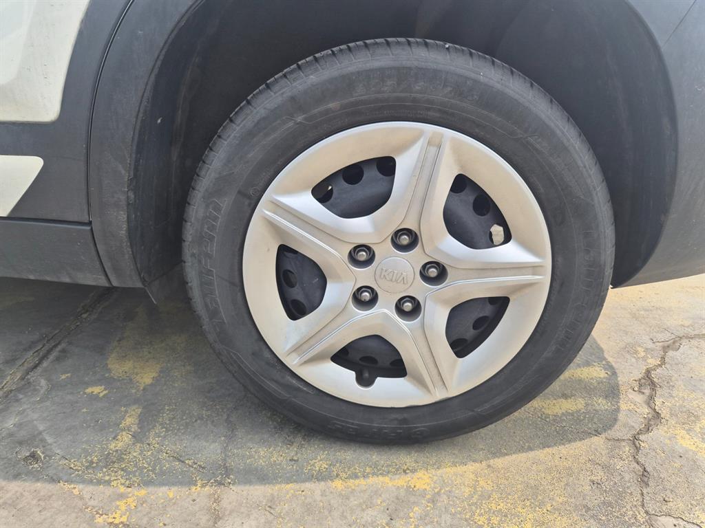 KIA Seltos 2022 Blanco - Importación desde Corea - HF Imports Iquique - Foto 16