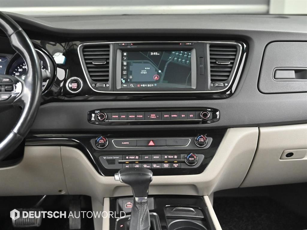 KIA Carnival - Vista 9