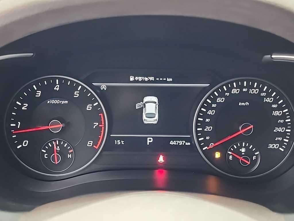 KIA Stinger - Vista 6