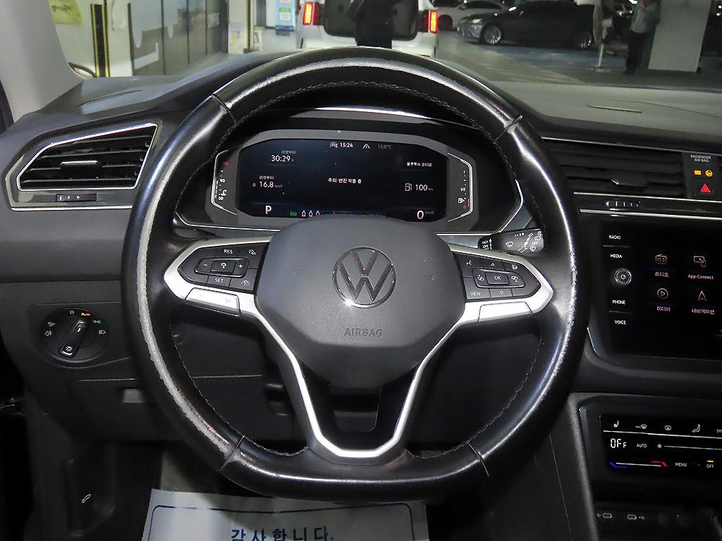 Volkswagen Tiguan - Vista 8