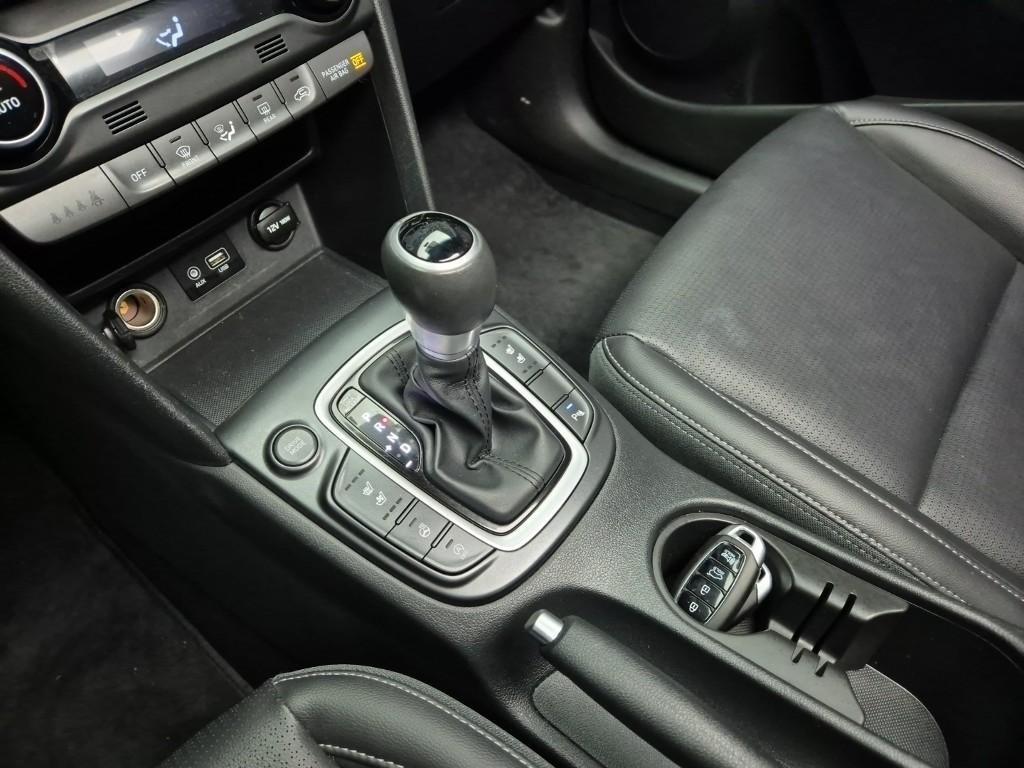 HYUNDAI Kona - Vista 12