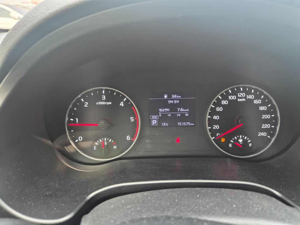 KIA Seltos - Vista 6