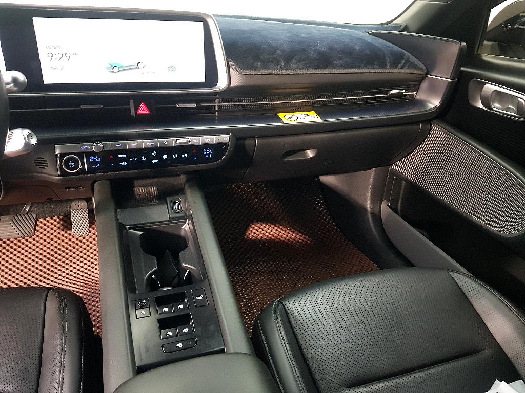 HYUNDAI Ioniq 6 - Vista 10