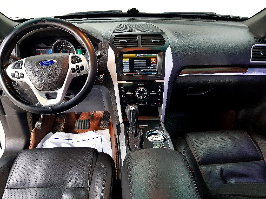 Ford Explorer - Vista 5