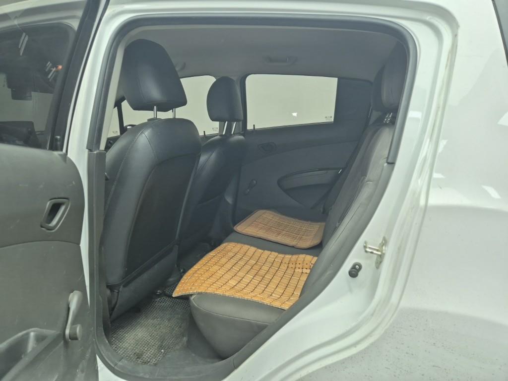 Chevrolet Spark - Vista 12