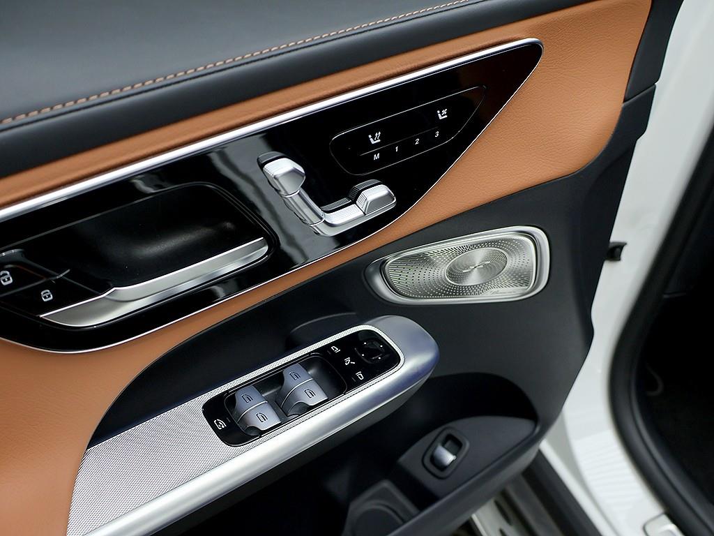 Mercedes Benz GLC Class 2024 Blanco - Importación desde Corea - HF Imports Iquique - Foto 13