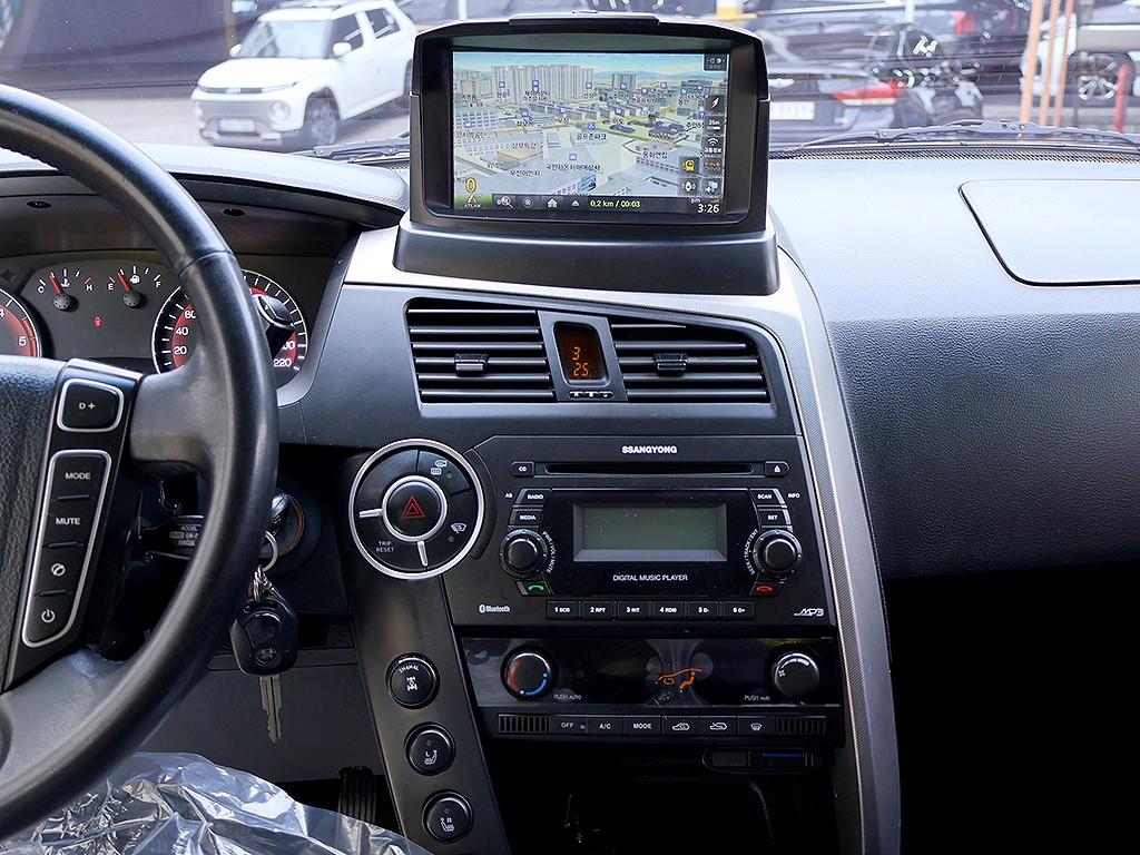 Ssangyong Korando 2014 Blanco - Importación desde Corea - HF Imports Iquique - Foto 9